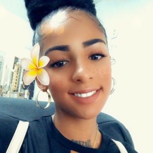 Meet your Posher, Tabitha